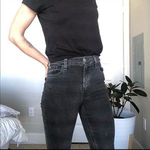 Ankle Cut High Waisted Jeans